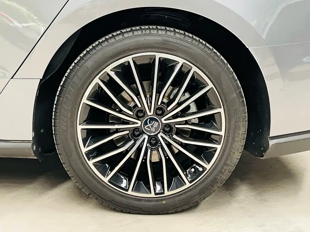 BYD Han — миниатюра 11