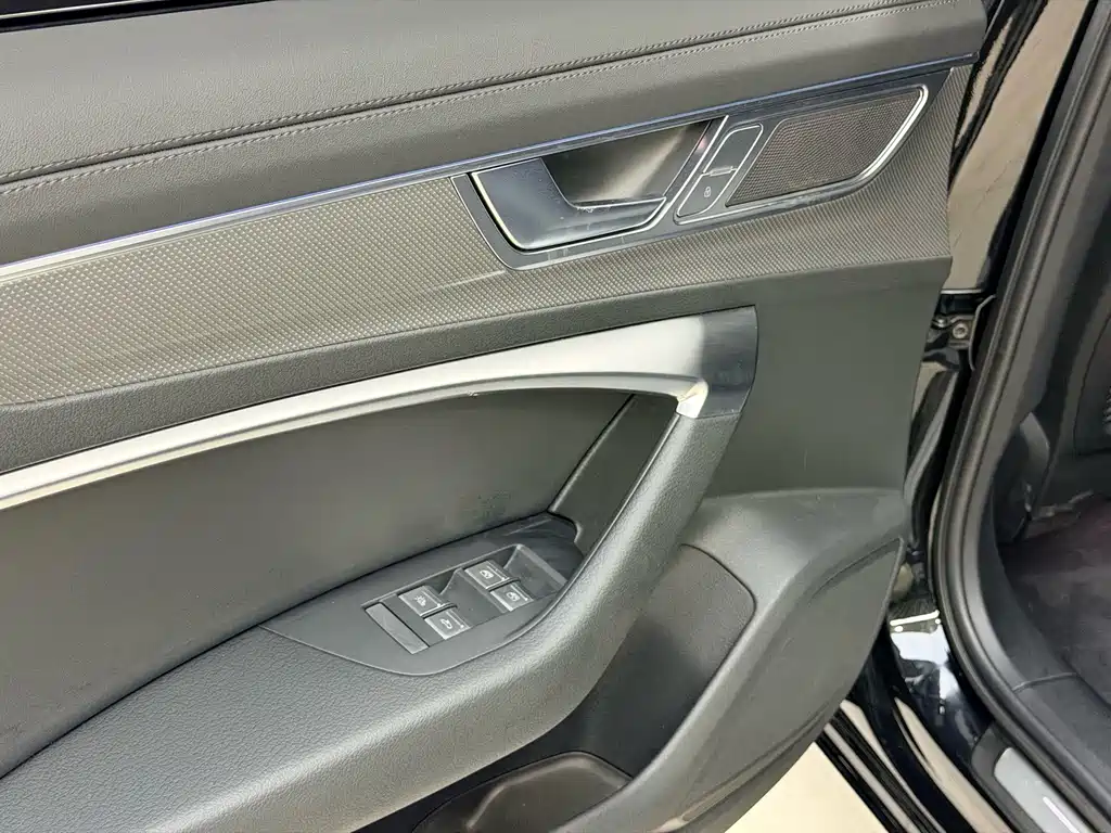 Audi A6L — миниатюра 14