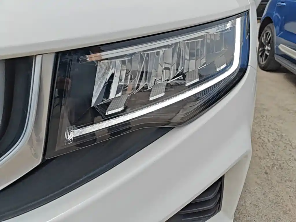 Geely Haoyue — миниатюра 24