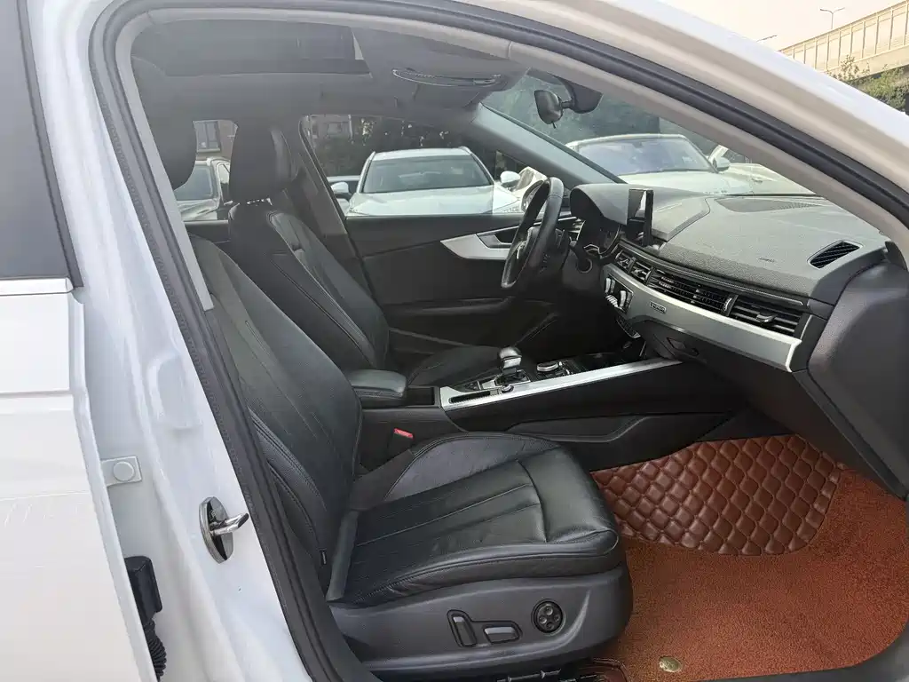 Audi A4L 2018 30 45 TFSI quattro Sport