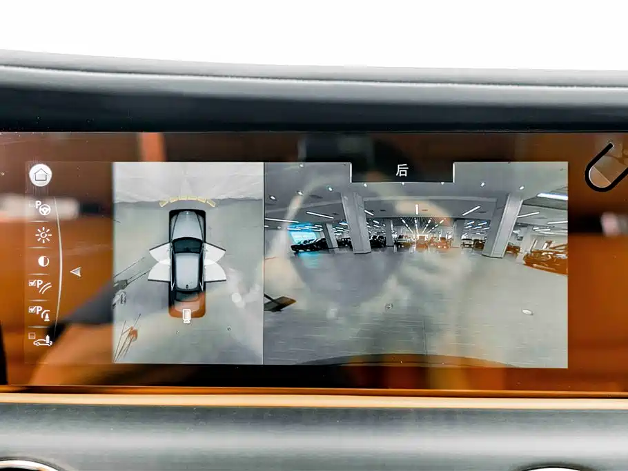 Rolls-Royce Ghost — миниатюра 11