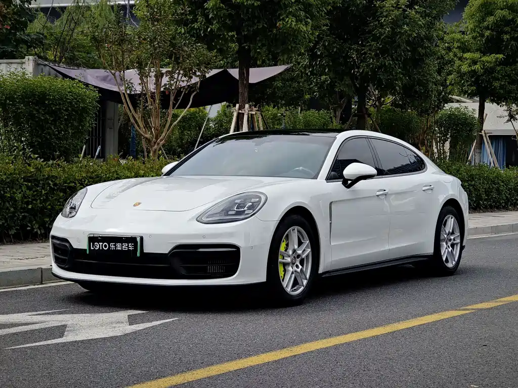Porsche Panamera Hybrid