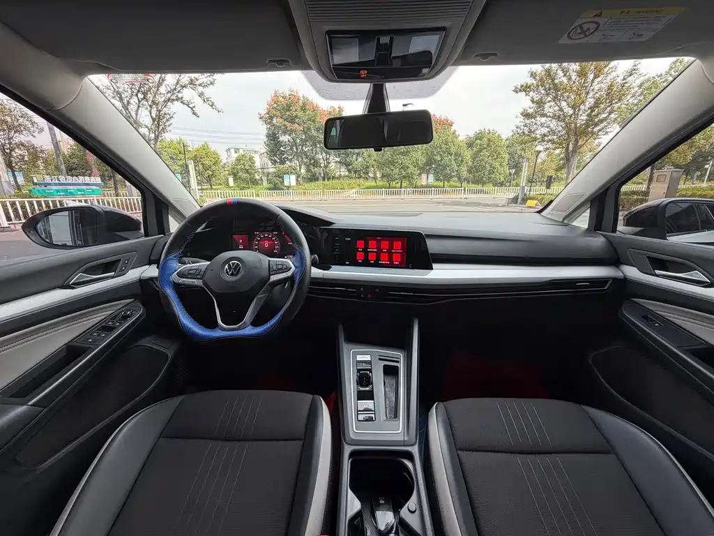 Volkswagen Golf — миниатюра 11