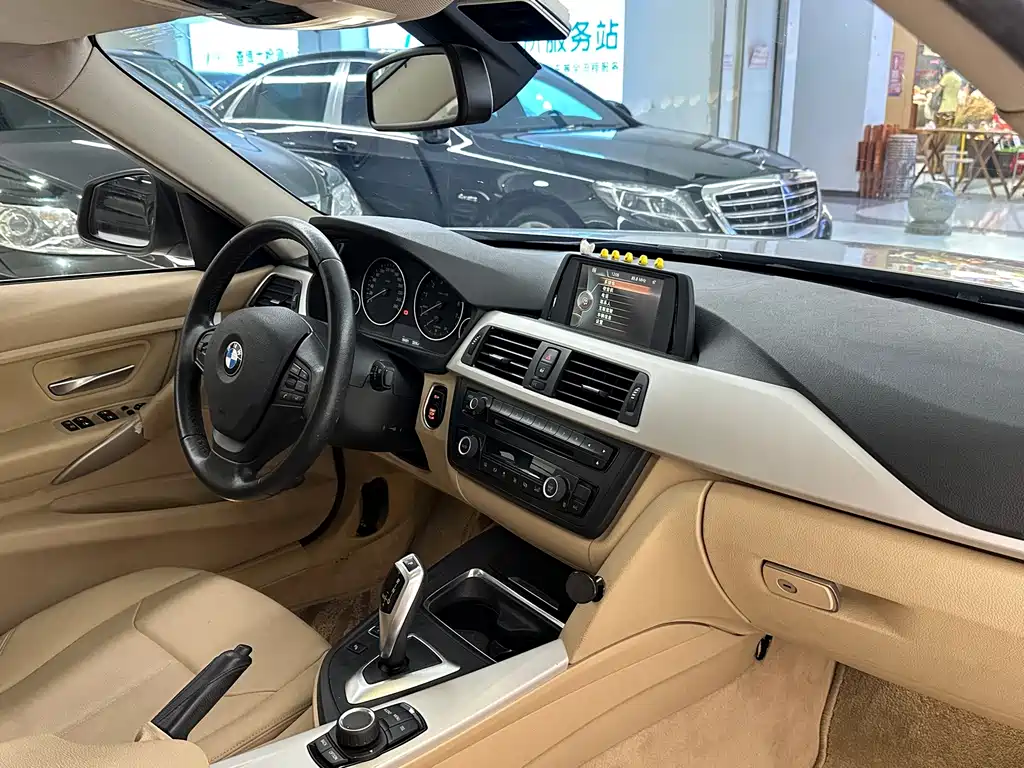 BMW 3 Series — миниатюра 11