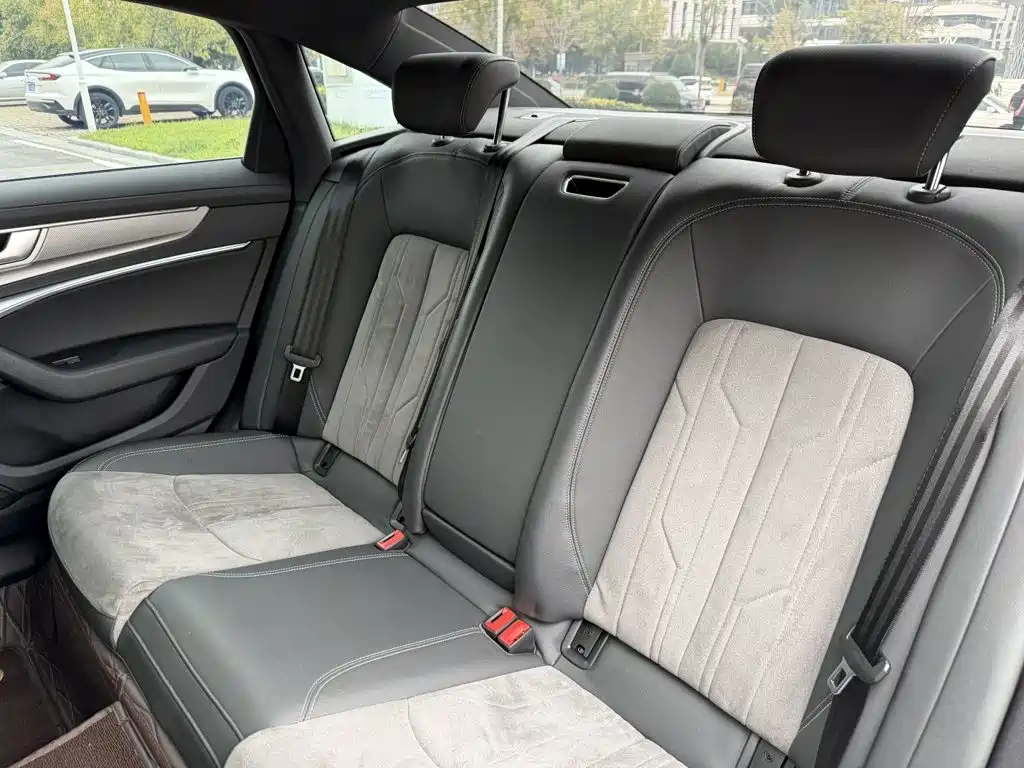 Audi A6L — миниатюра 18