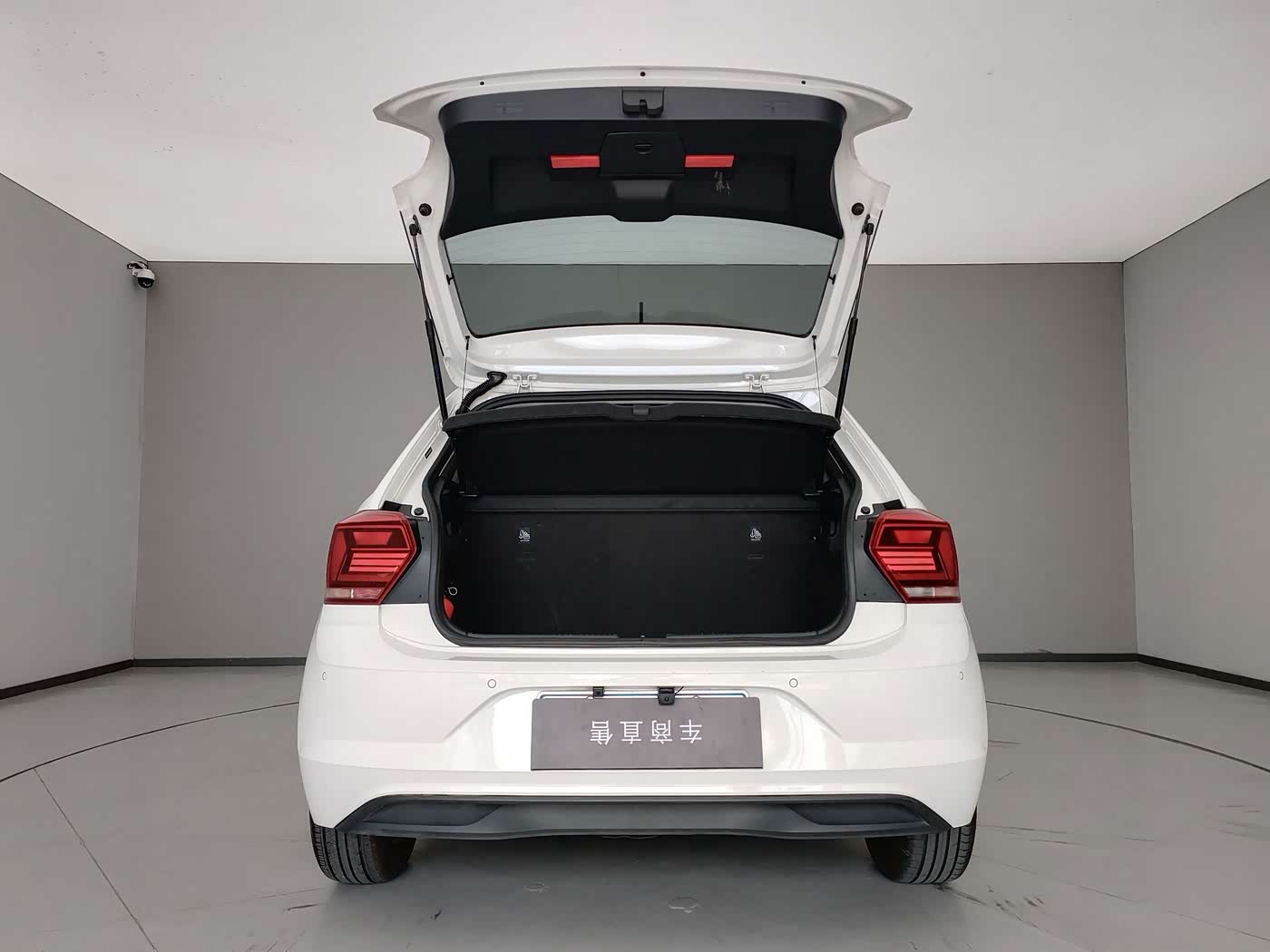 Volkswagen Polo 1.5 л 2021 г. Белый, пробег 46000 км