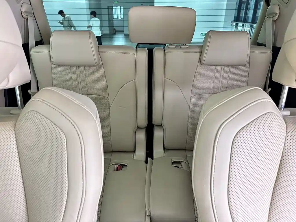 Toyota Vellfire 2019 2.5L HV Luxury