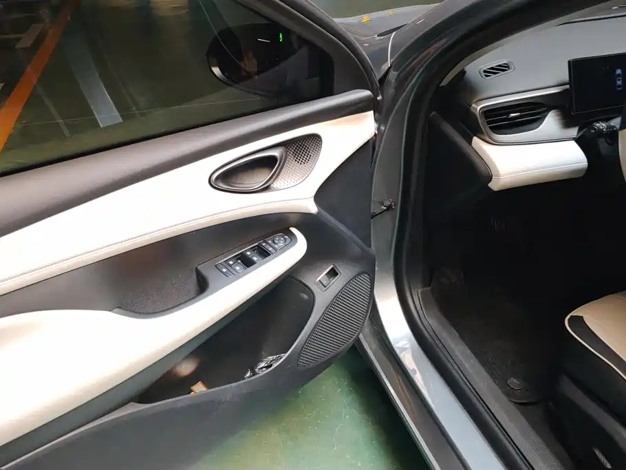 BYD Seal 05 DM-i — миниатюра 7