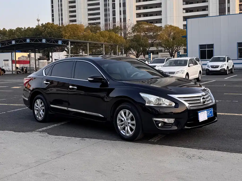 Nissan Altima 2014 2.5L XL Upper