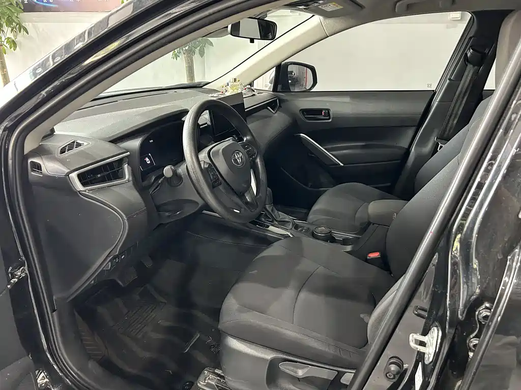 Toyota Corolla Cross — миниатюра 7