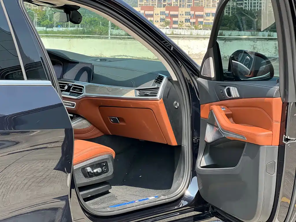BMW X7 — миниатюра 6