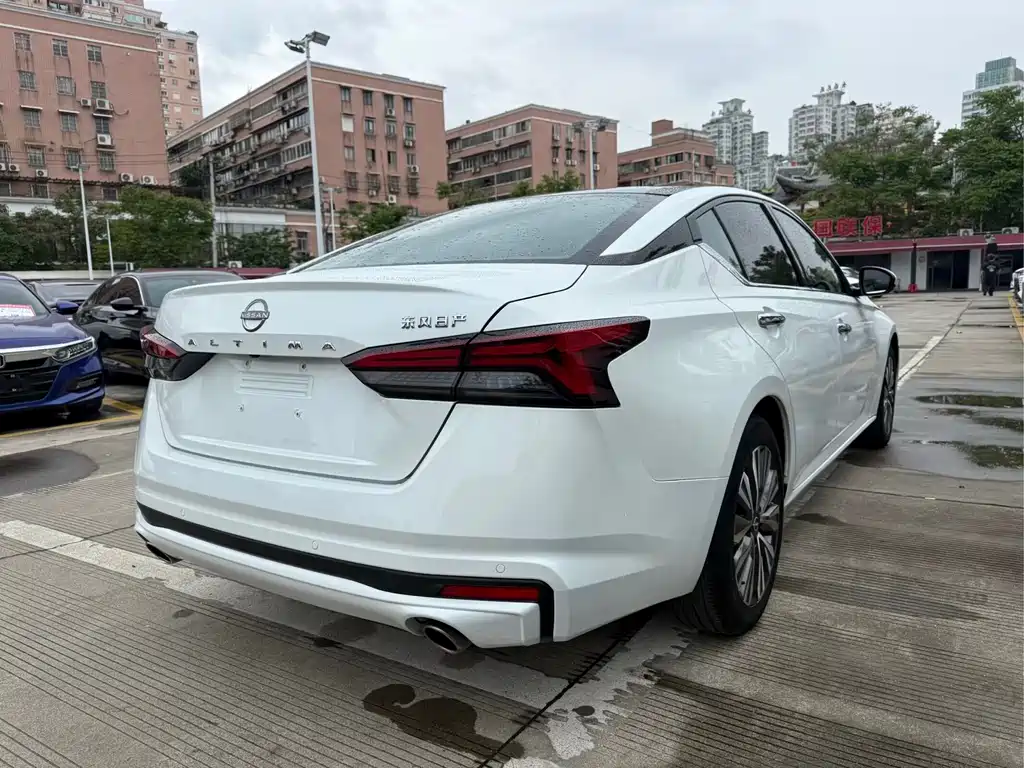 Nissan Teana — миниатюра 8