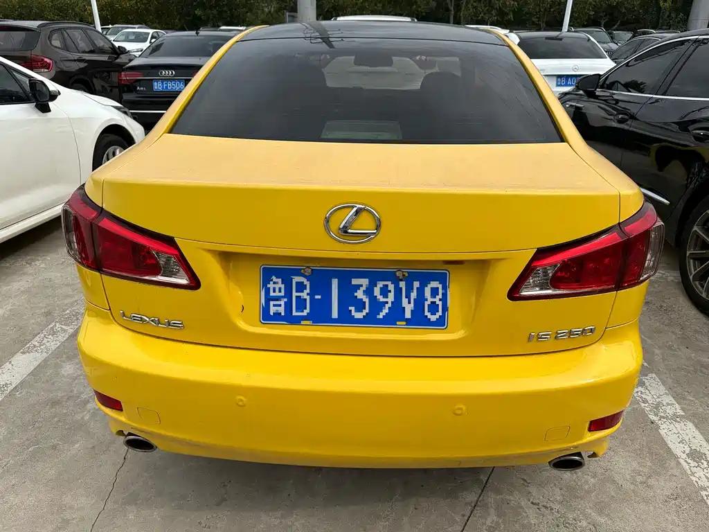 Lexus IS — миниатюра 7