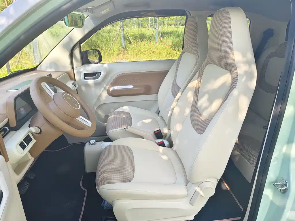 Wuling MINIEV — миниатюра 9