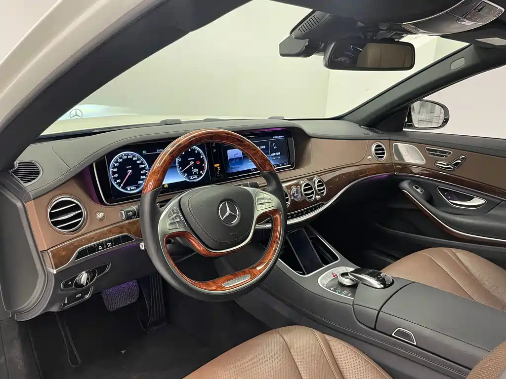 Mercedes-Benz S-Class — миниатюра 11