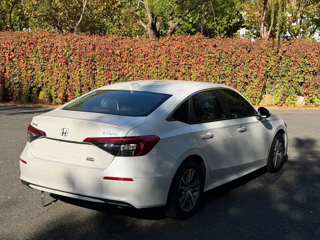 Honda Civic — миниатюра 9