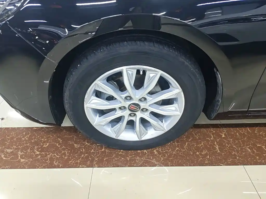 Hongqi Hongqi H5 — миниатюра 23