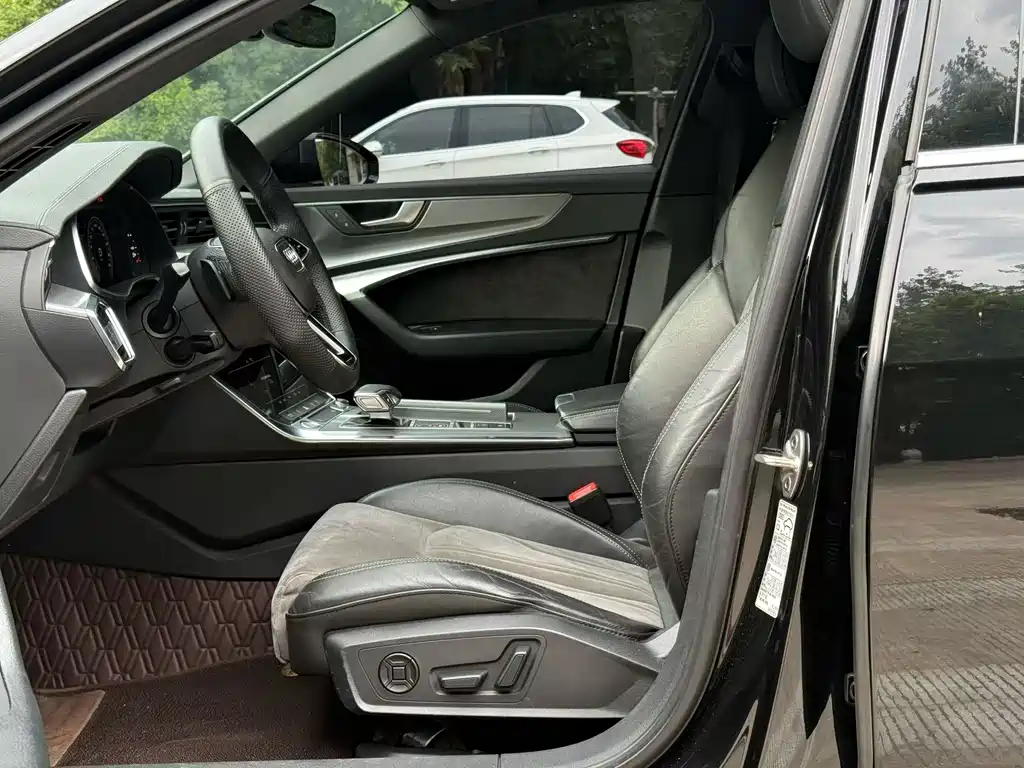 Audi A6L — миниатюра 5