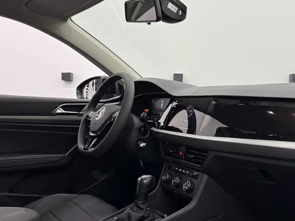 Volkswagen Lavida — миниатюра 10