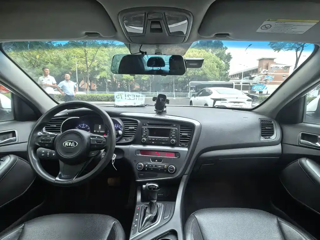 Kia K5 — миниатюра 13