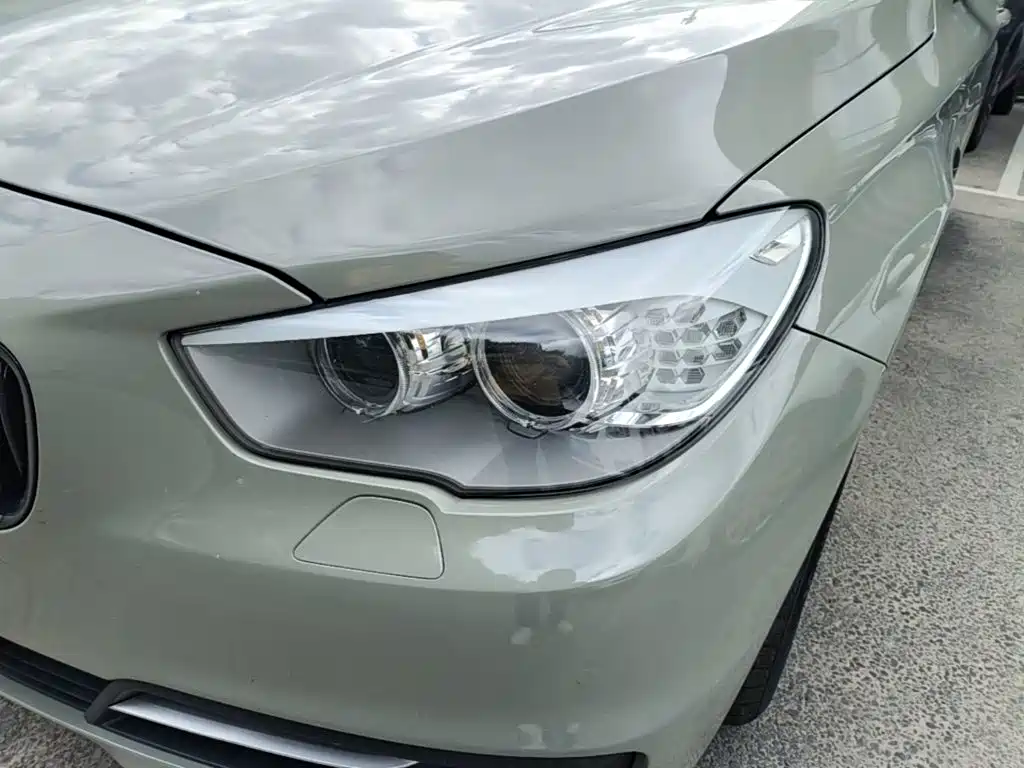 BMW 5 Series GT — миниатюра 24