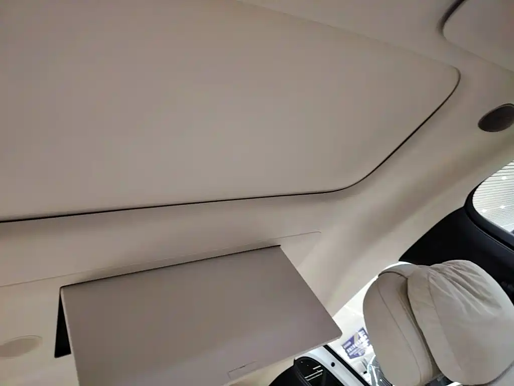 Li Auto Li MEGA — миниатюра 18