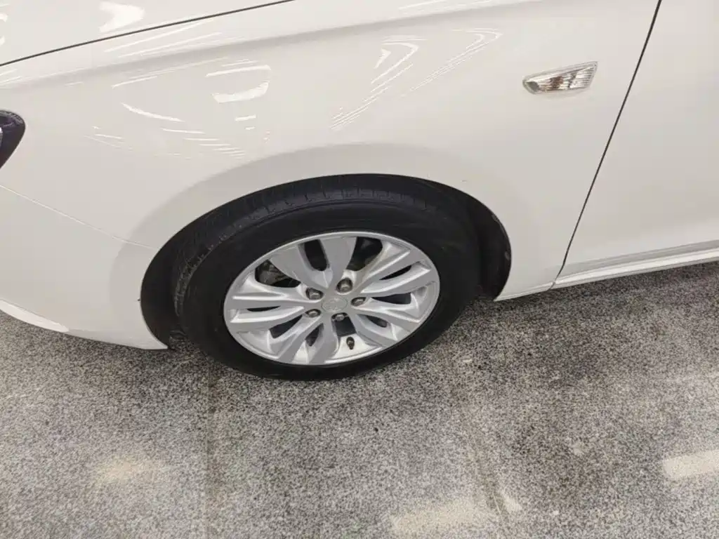 Buick Excelle — миниатюра 23