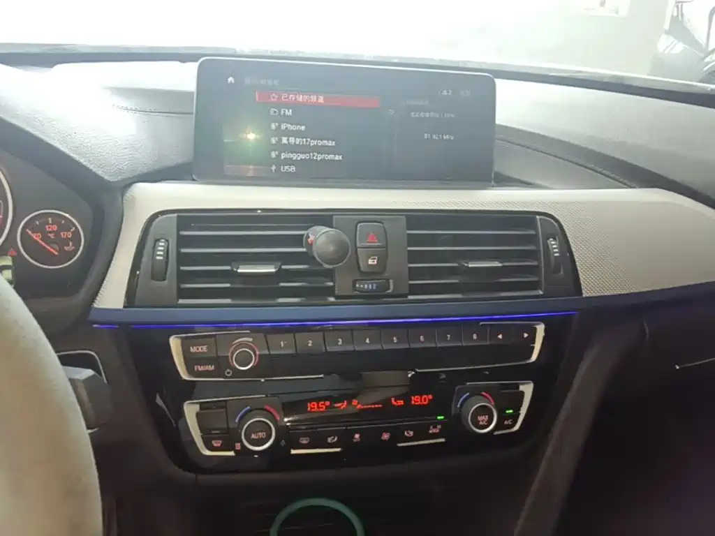 BMW 3 Series — миниатюра 13