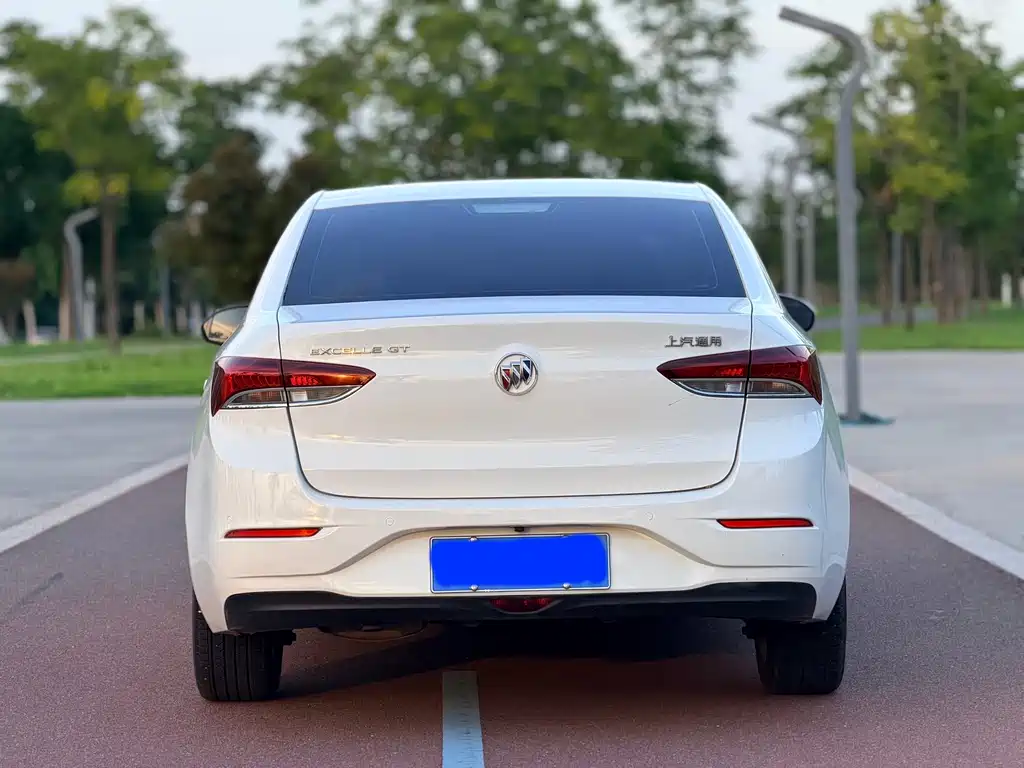 Buick Excelle — миниатюра 5