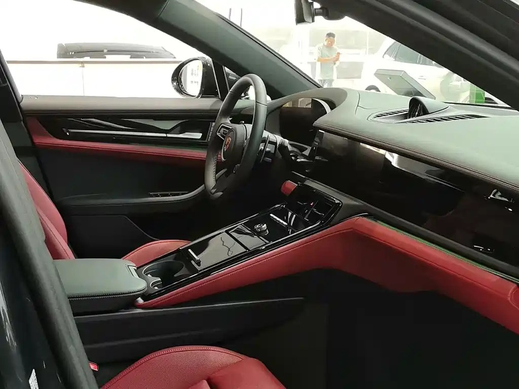 Porsche Panamera — миниатюра 10