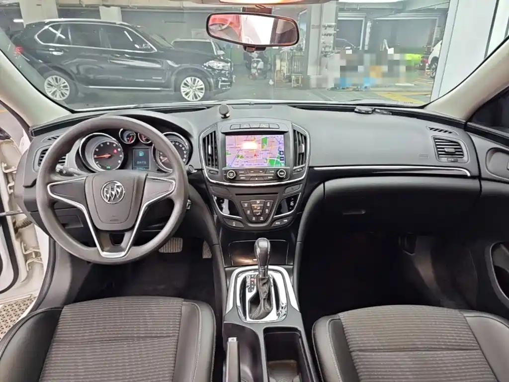 Buick Regal — миниатюра 10