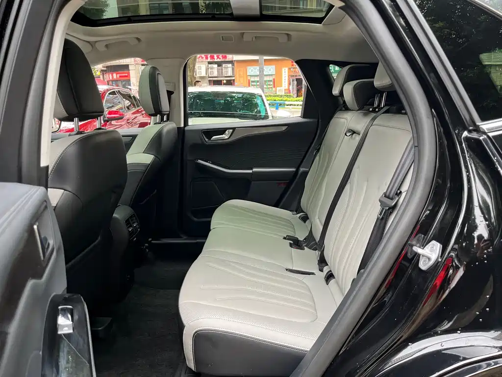 Ford Escape — миниатюра 10