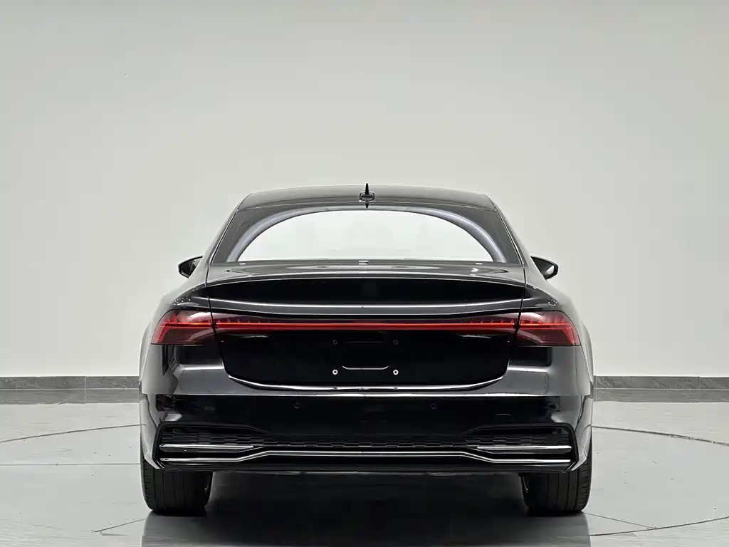 Audi A7L — миниатюра 9