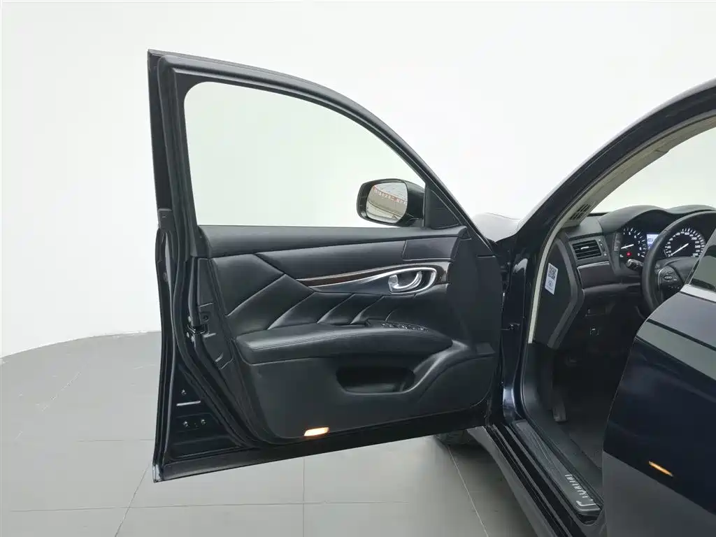 Infiniti Q70 2017 Q70L 2.5L Enjoy