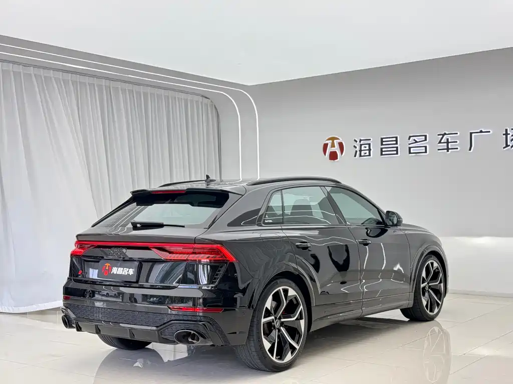 Audi RS Q8 — миниатюра 6