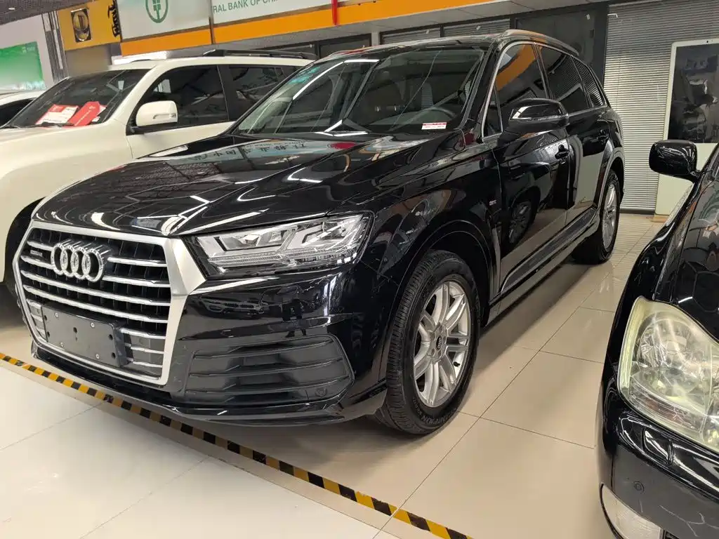 Audi Q7 — миниатюра 3