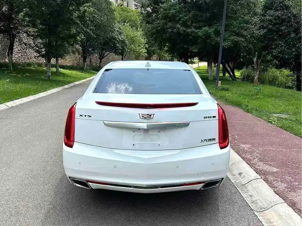 Cadillac XTS — миниатюра 8