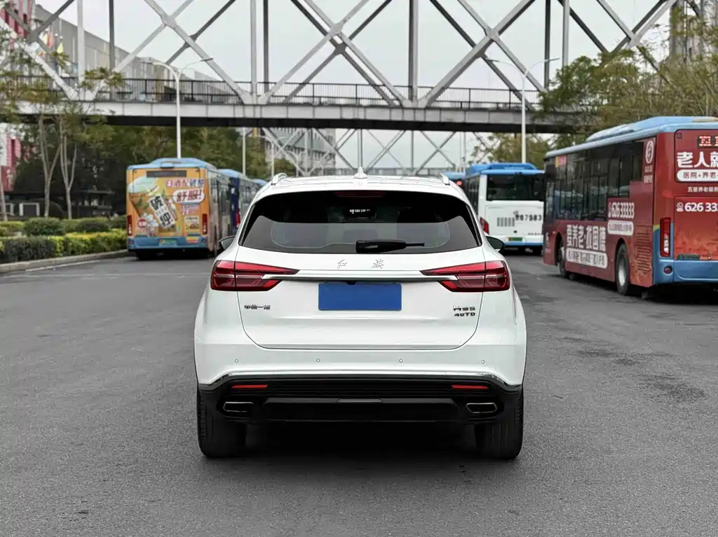 Hongqi Hongqi HS5 — миниатюра 3