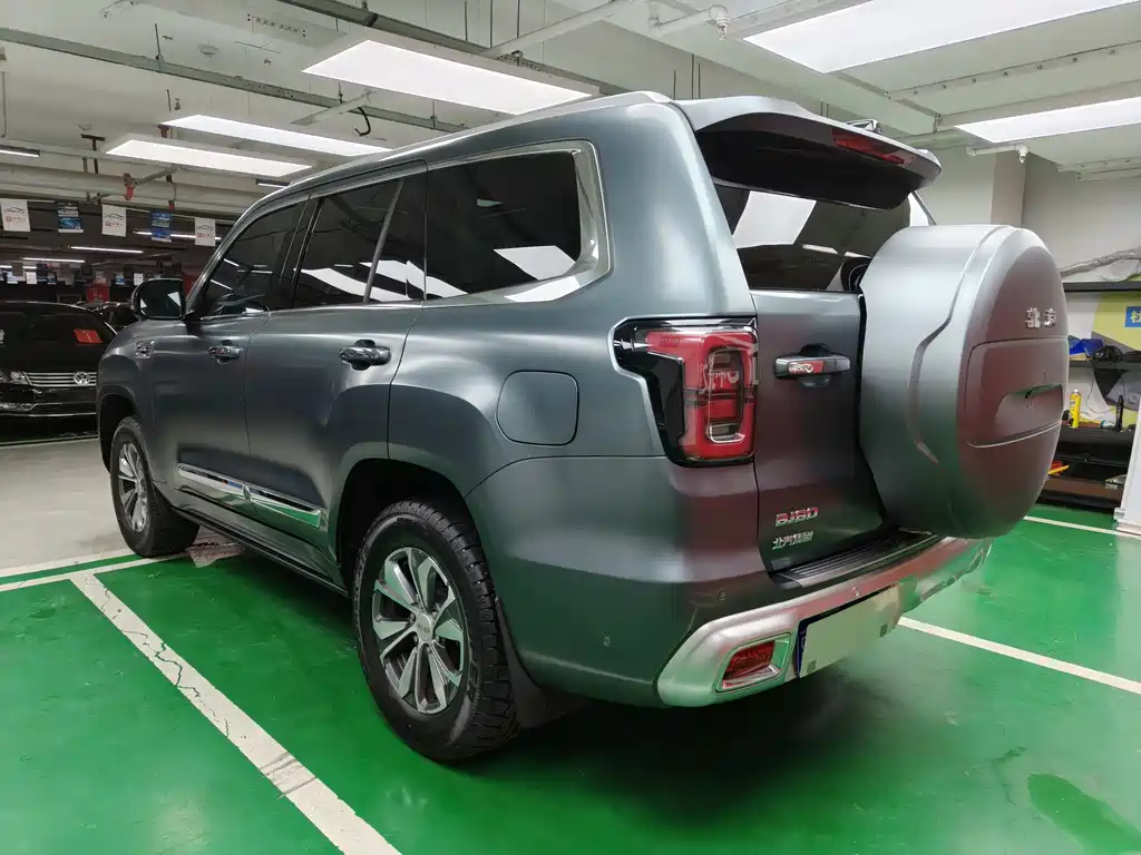 BAIC BJ60 2022 2.0T мест