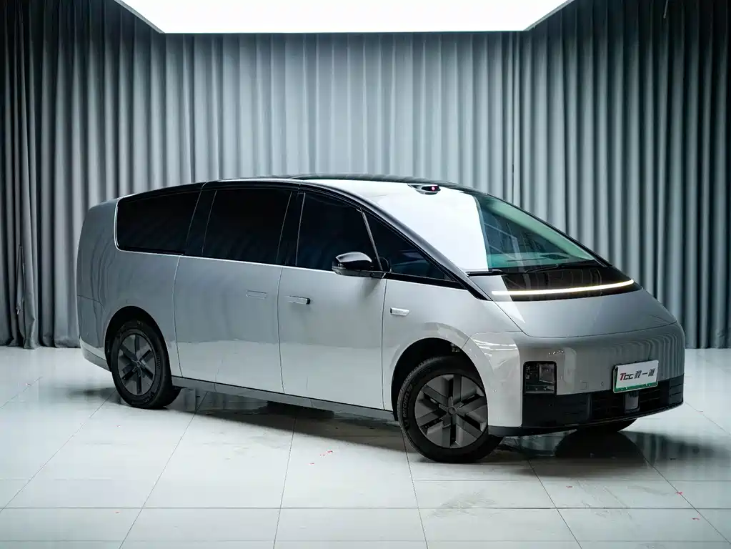 Li Auto Li MEGA — миниатюра 5