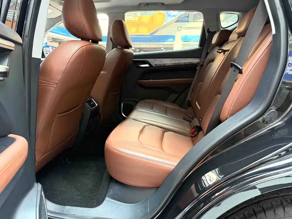Geely Vision X6 — миниатюра 8
