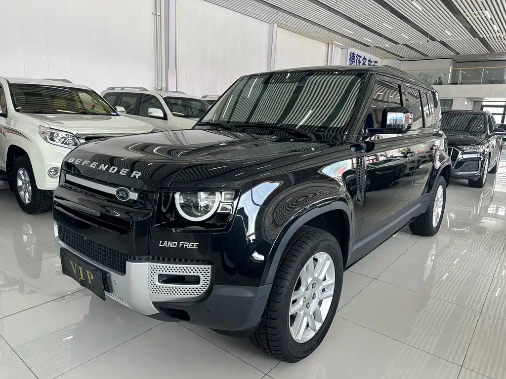 Land Rover Defender 2022