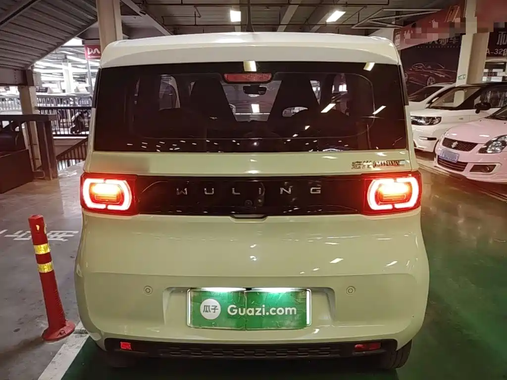 Wuling MINIEV — миниатюра 6
