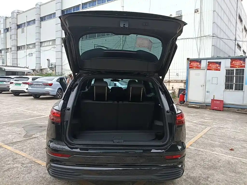 Audi Q5 e-tron — миниатюра 19