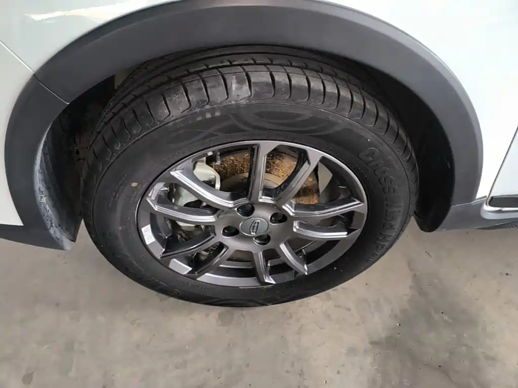Geely Vision X3 — миниатюра 23