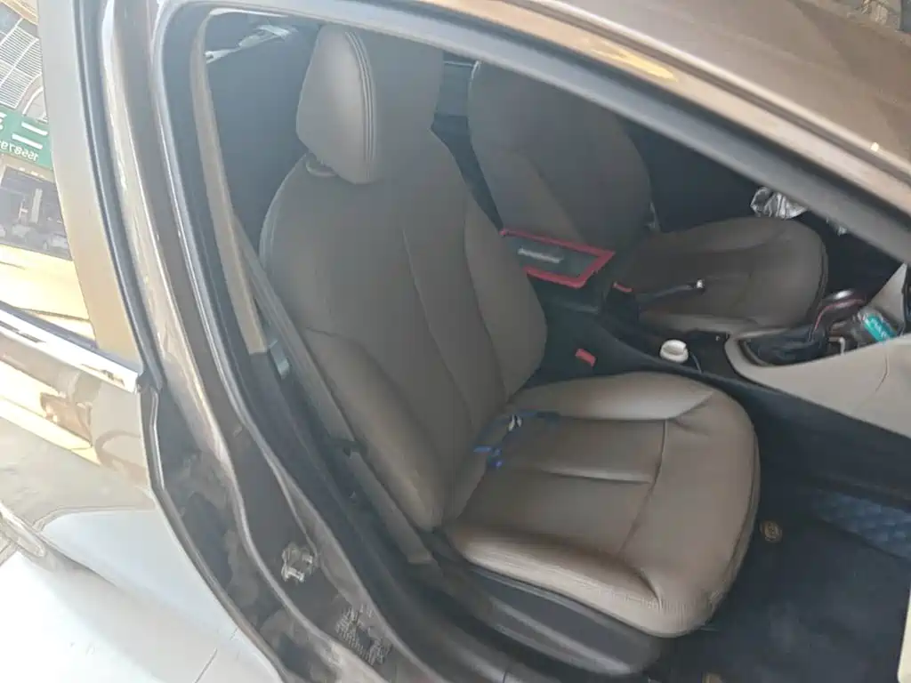 Buick Excelle — миниатюра 25