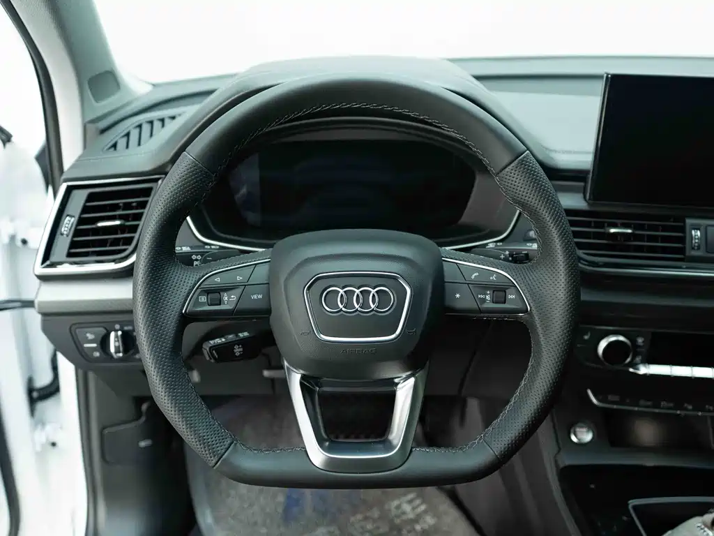 Audi Q5L — миниатюра 12
