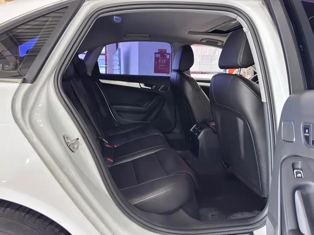 Audi A4L — миниатюра 10