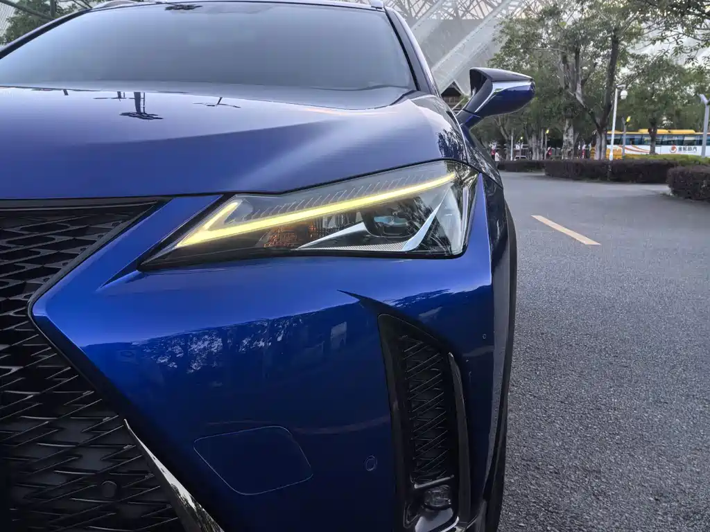 Lexus UX — миниатюра 10