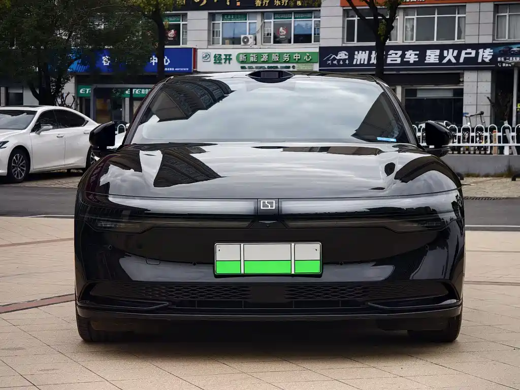 ZEEKR EXTREME KRYPTON 007